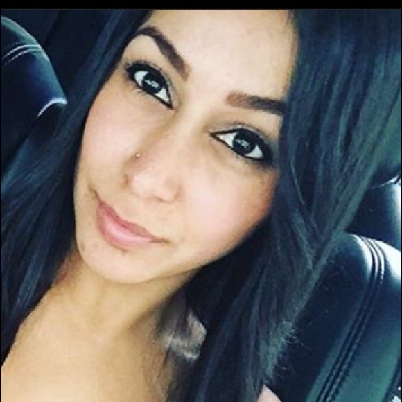 Meet your Posher, Tiana - Picture 1 of 1